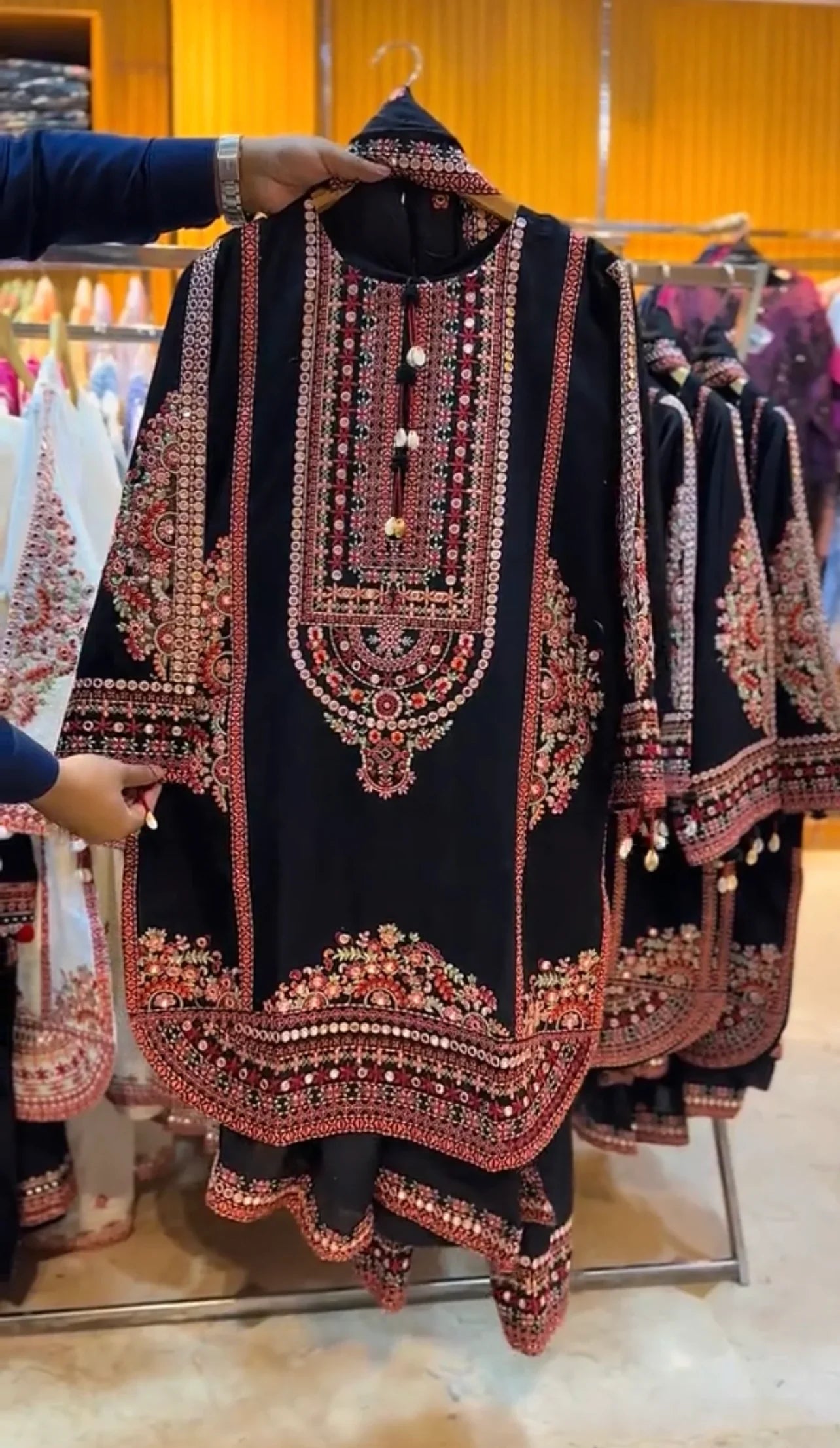 Afrozeh Traditional 3Pcs Stitched Dress