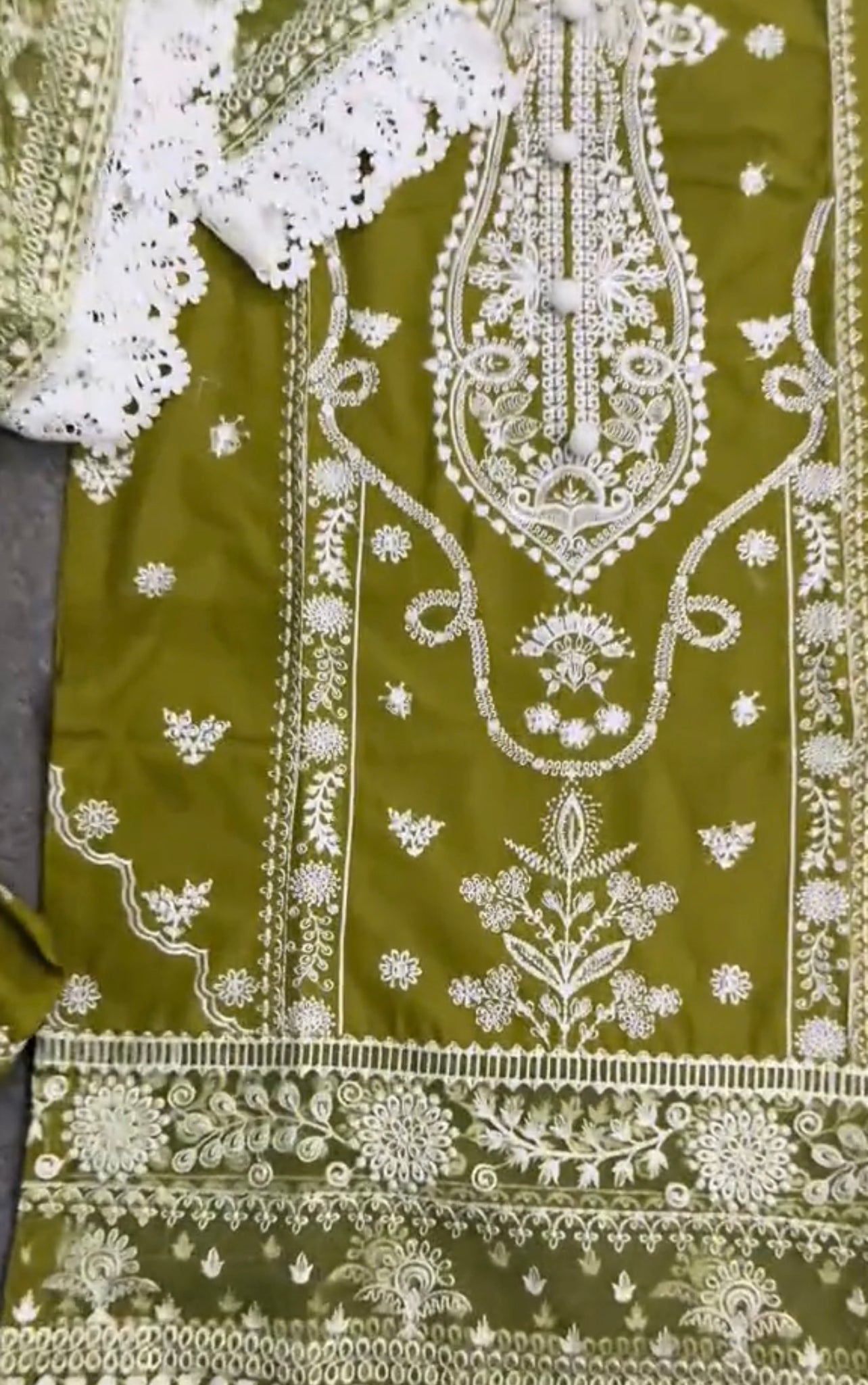 Afrozeh 3 Piece Stitched Dress