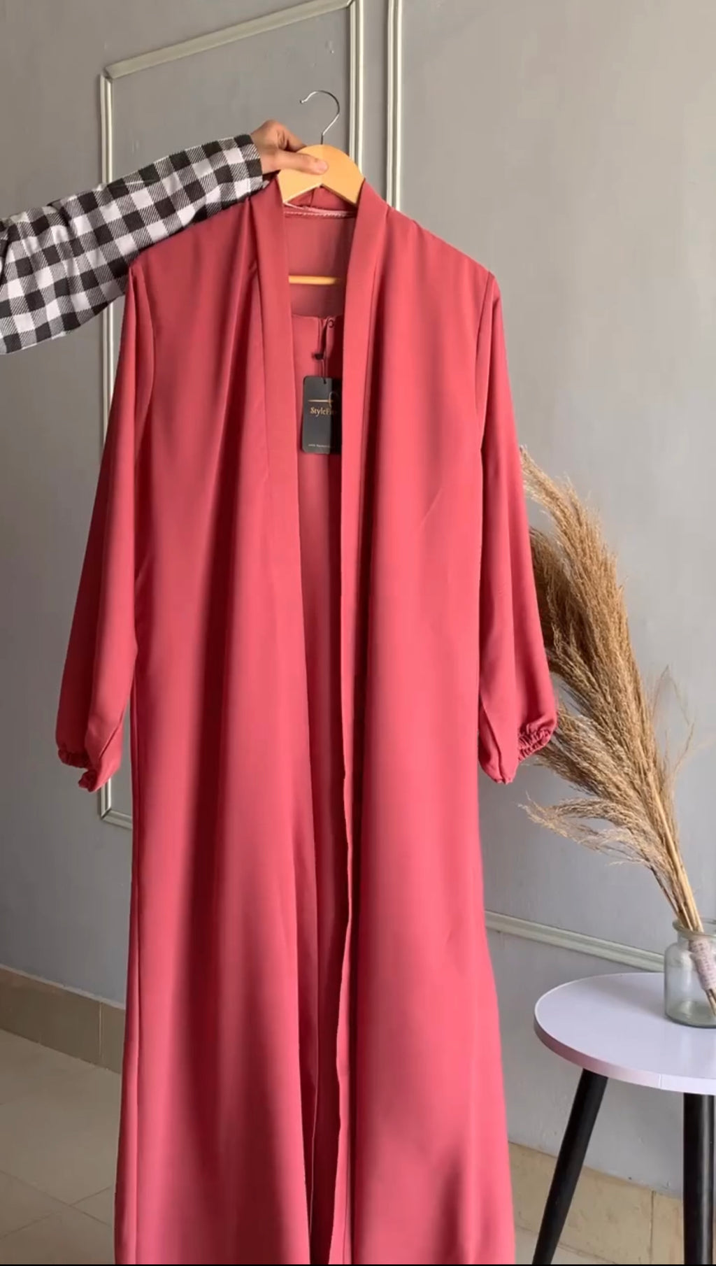 Pack Of 4 Abaya With Scarf