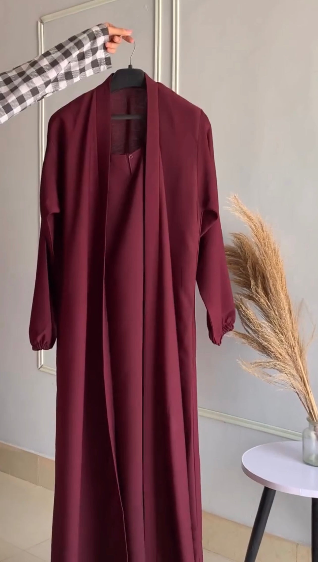 Pack Of 4 Abaya With Scarf