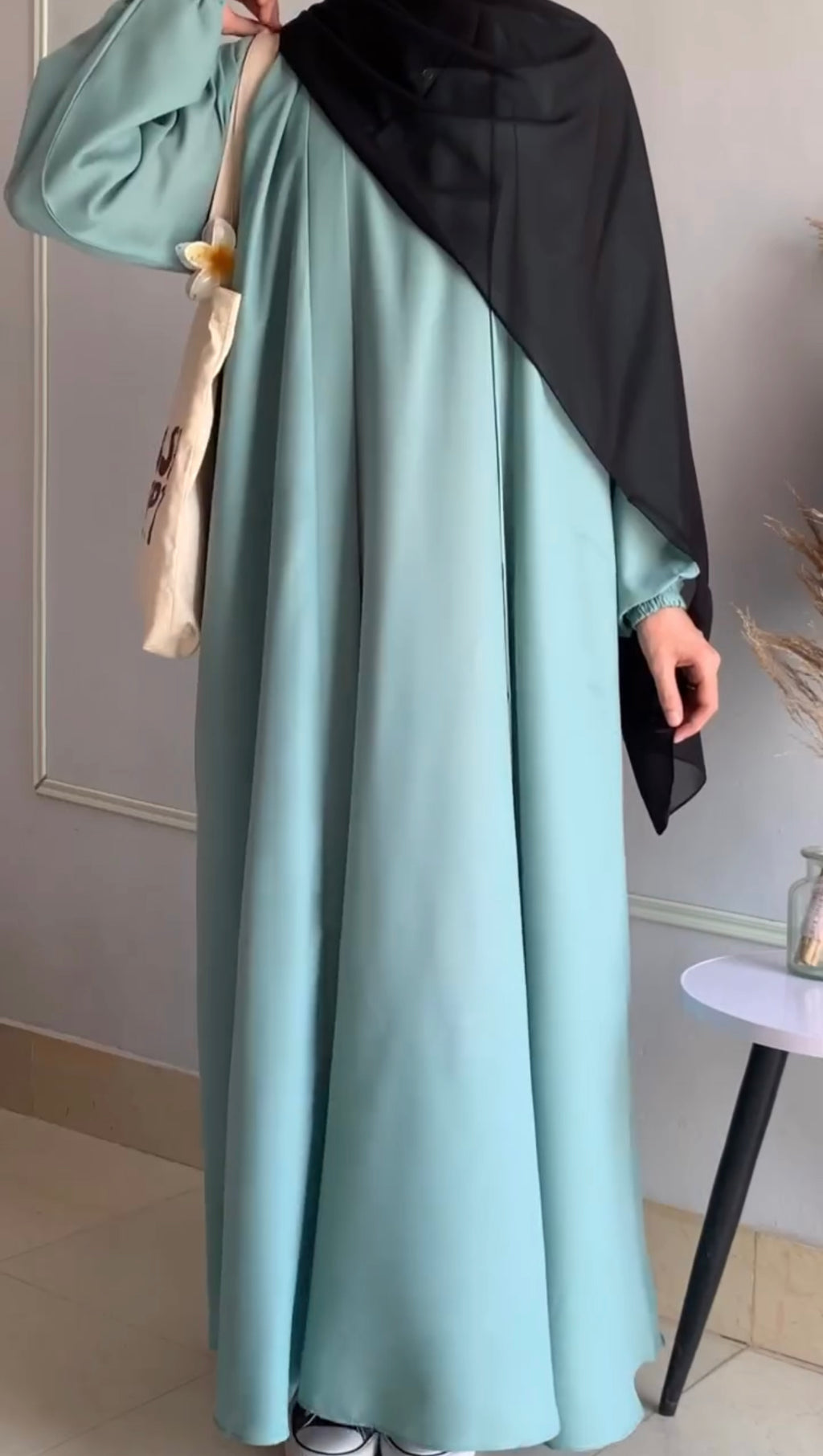 Pack Of 4 Abaya With Scarf