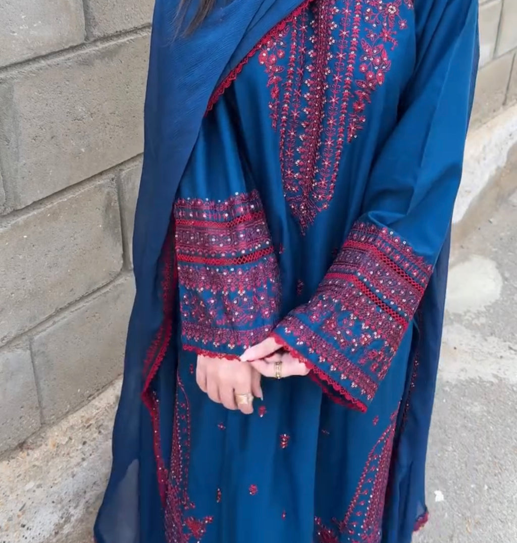 Classic Embroidered 3 Piece Stitched Dress
