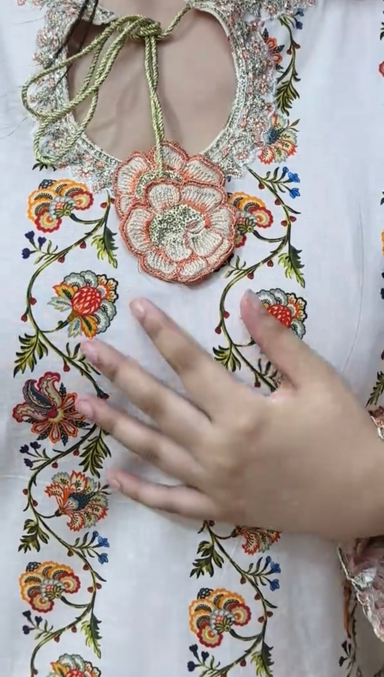 Embroidered 3 Piece Stitched Outfit
