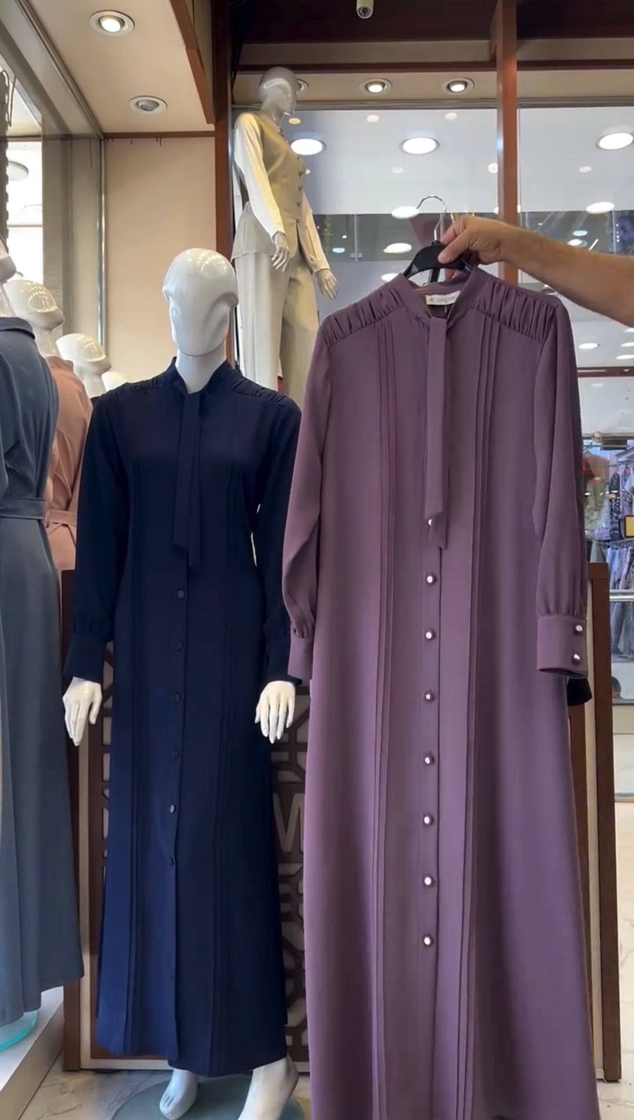 Afrozeh Pack Of 3 Abaya