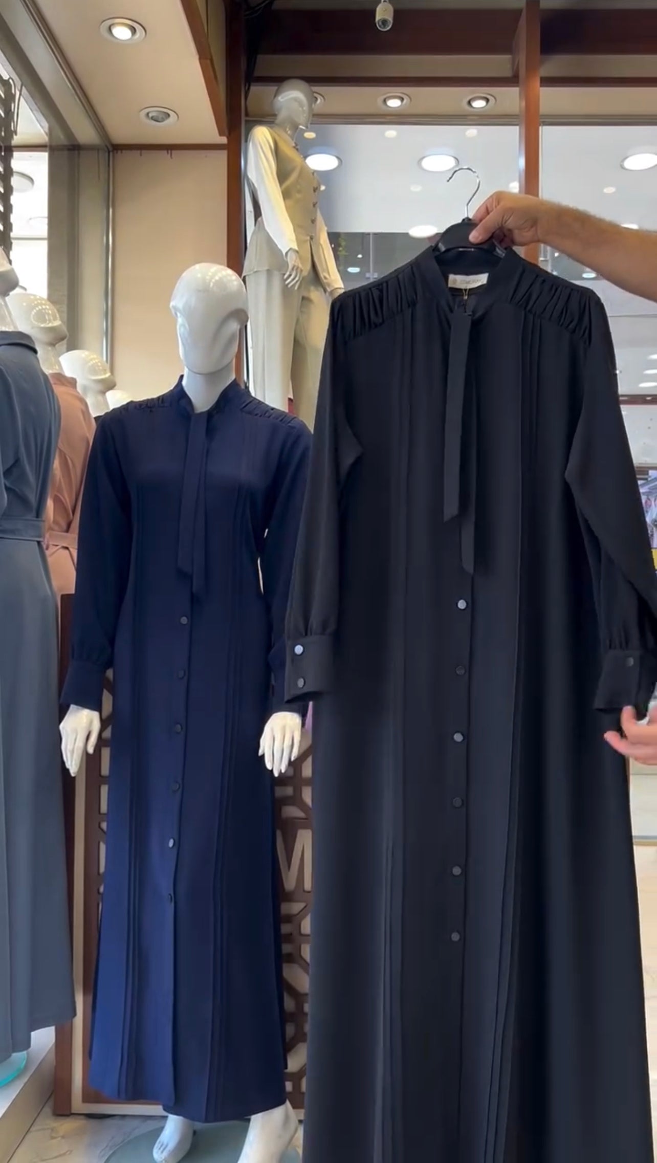 Afrozeh Pack Of 3 Abaya