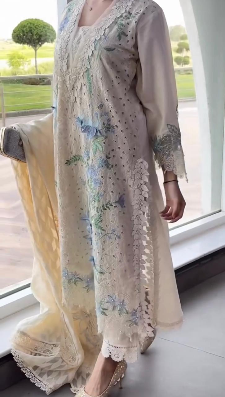 Afrozeh Embroidered 3Pcs Dress